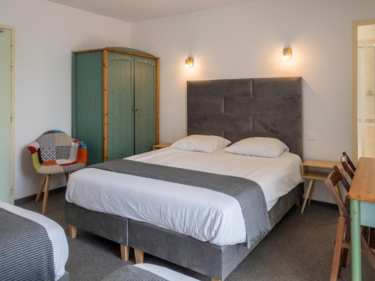 Hotel Les Tilleuls De Pareloup A Salles-Curan Εξωτερικό φωτογραφία