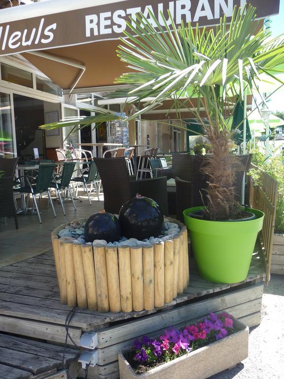 Hotel Les Tilleuls De Pareloup A Salles-Curan Εξωτερικό φωτογραφία